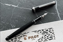 Load image into Gallery viewer, Pilot Falcon Resin Black/Rhodium Fountain Pen Falcon Nib