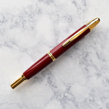 Load image into Gallery viewer, Pilot Capless aka Vanishing Point Fountain Pen - Red/Gold - BDpens