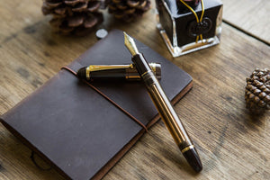 Pilot Custom 823 Fountain Pen - Amber with Ink