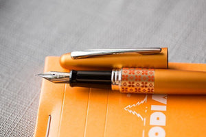 Pilot Metropolitan Retro Pop Series MR3 Flower Orange Fountain pen - BDpens